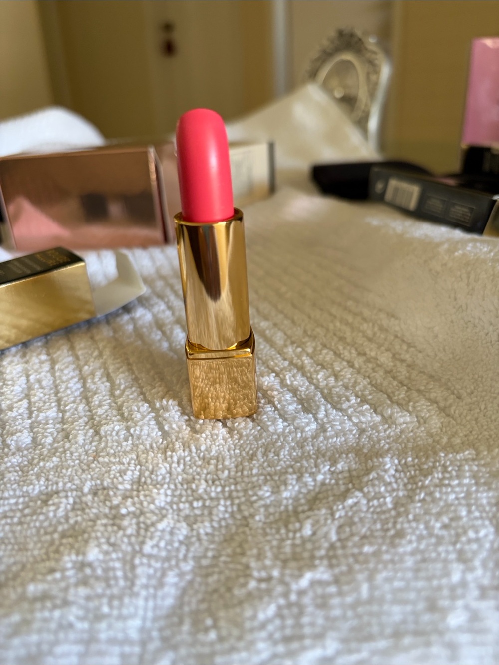 CHANEL Vibrant Pink Cream Lipstick in Gold Tube